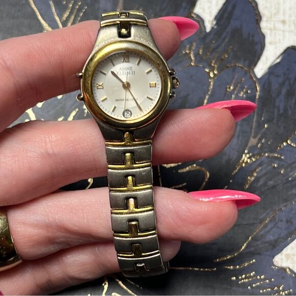 Vintage Anne Klein Gold and Silver Tone Metal Classic Wrist Watch D1 - Picture 7 of 8